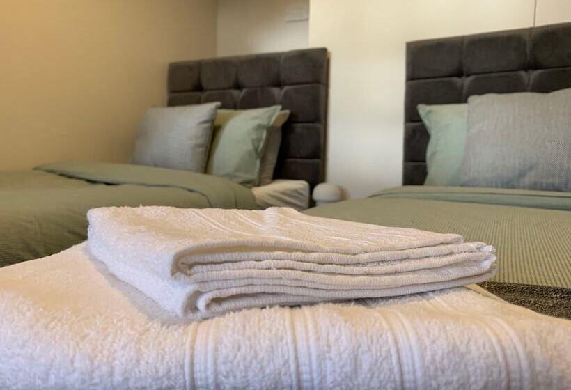 Richmond House By Staytor Accommodation