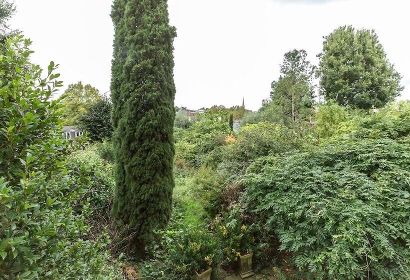 Spacious 1br Period Apartment Hampstead