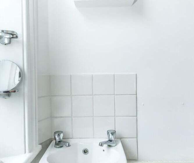 Spacious 1br Period Apartment Hampstead