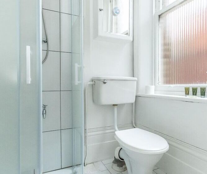 Spacious 1br Period Apartment Hampstead