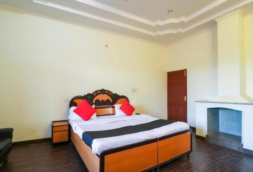 ホテル Capital O Saloh Palace