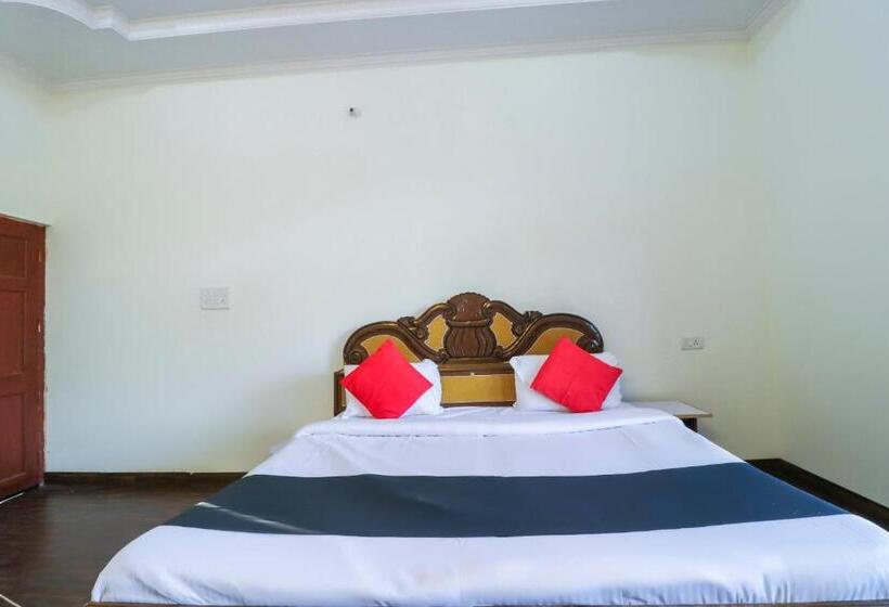 ホテル Capital O Saloh Palace