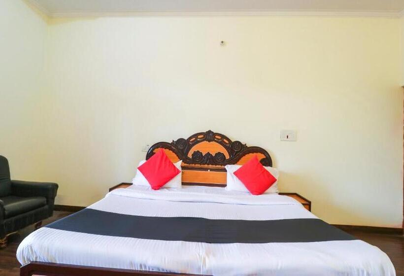 ホテル Capital O Saloh Palace