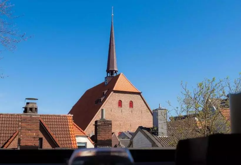 Hotelli Luttes Loft Boutique