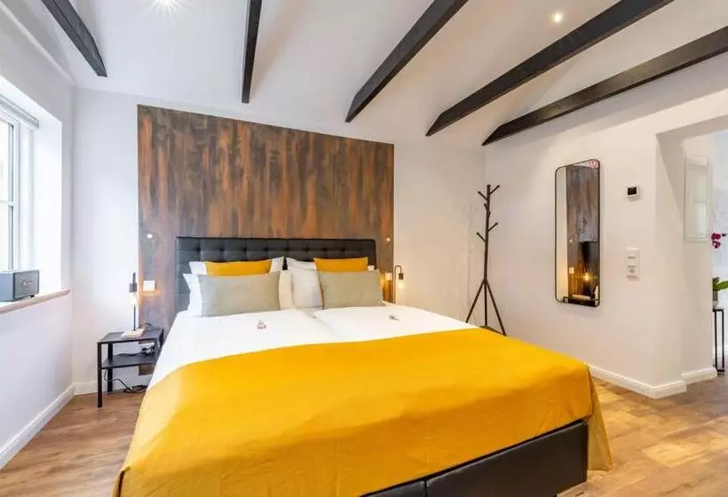 Hotelli Luttes Loft Boutique