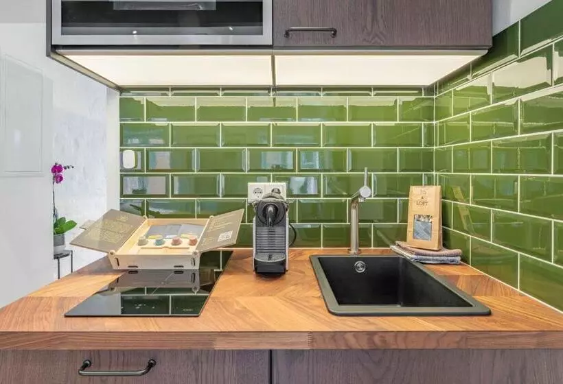 Hotelli Luttes Loft Boutique