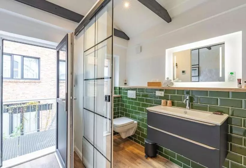 Hotelli Luttes Loft Boutique