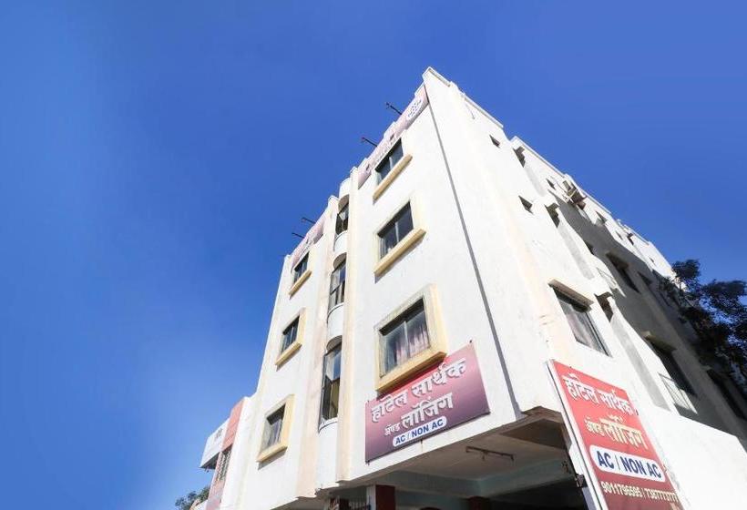 Vaccinated Staff- Spot On 68815 Hotel Sarthak