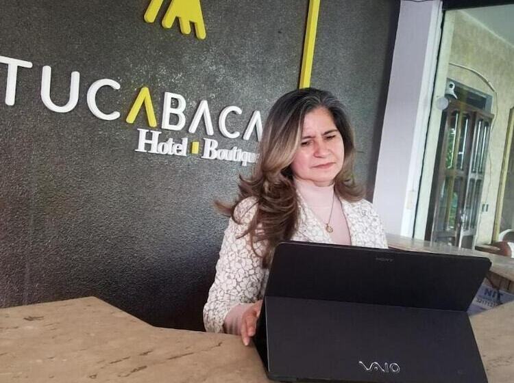 هتل Tucabaca