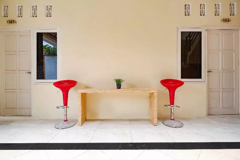 Hotelli Oyo 2856 Wisma Fortuna Syariah