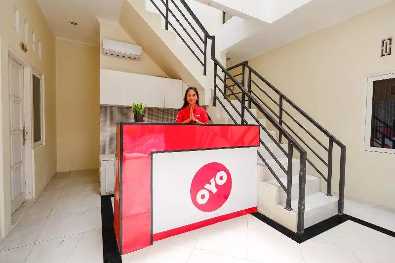 Hotelli Oyo 2856 Wisma Fortuna Syariah