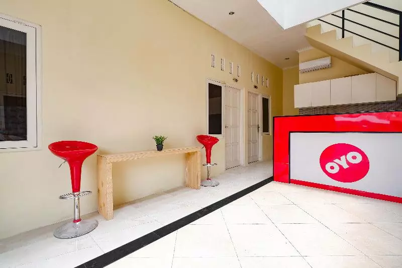 Hotelli Oyo 2856 Wisma Fortuna Syariah