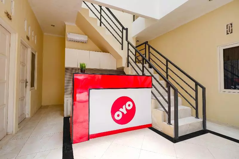 Hotelli Oyo 2856 Wisma Fortuna Syariah