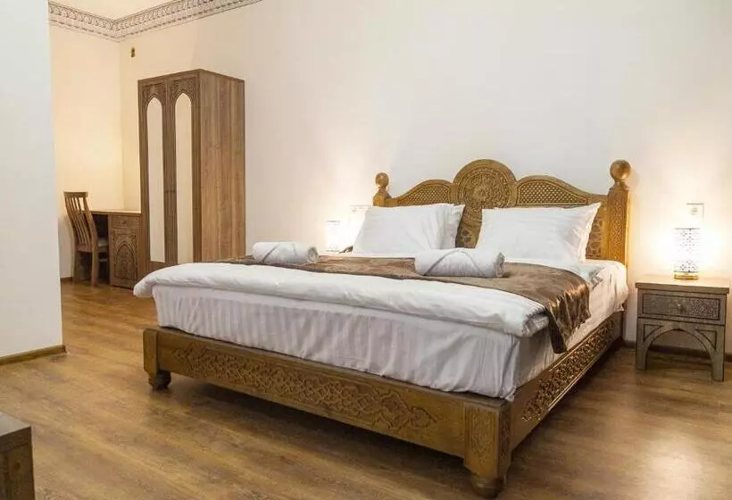 هتل Royal Bukhara