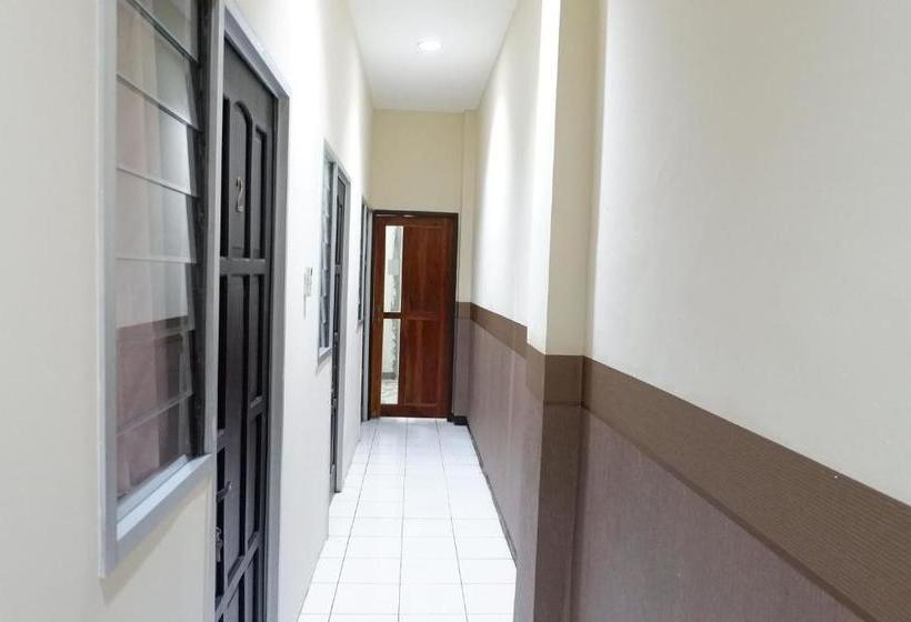 هتل Spot On 2589 Marina Residence