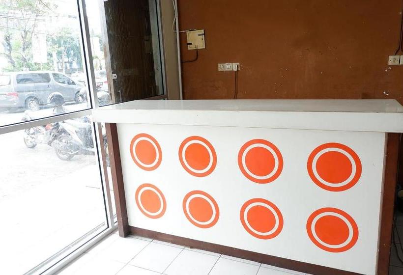 هتل Spot On 2589 Marina Residence