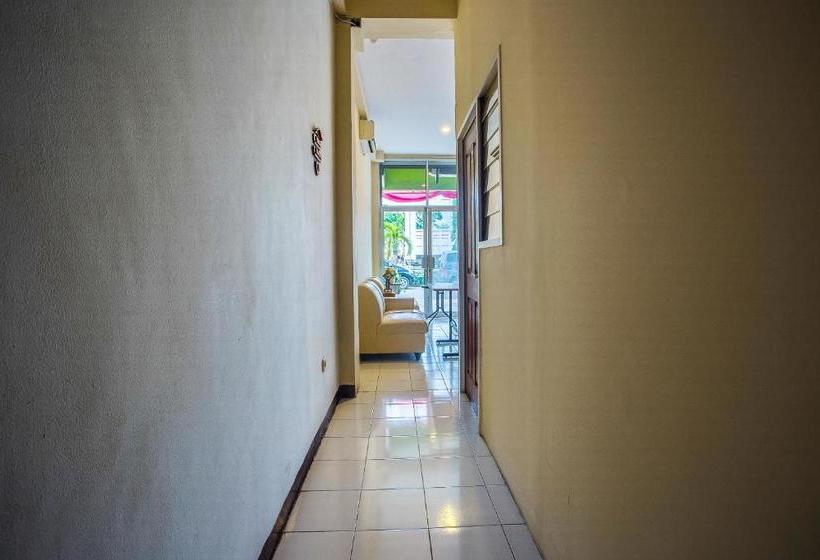 هتل Spot On 2589 Marina Residence