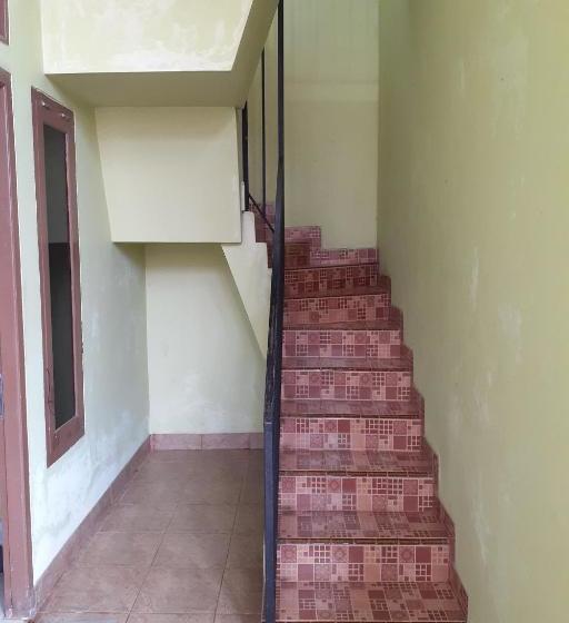 בית מלון כפרי Spot On 2846 Kost Faza