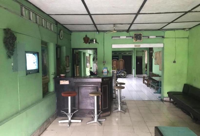 Hotel Spot On 2880 Wisma Larasati