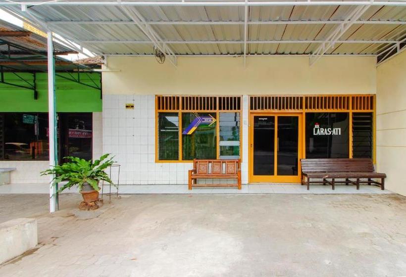 Hotel Spot On 2880 Wisma Larasati