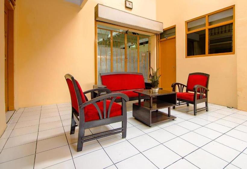 Hotel Spot On 2880 Wisma Larasati