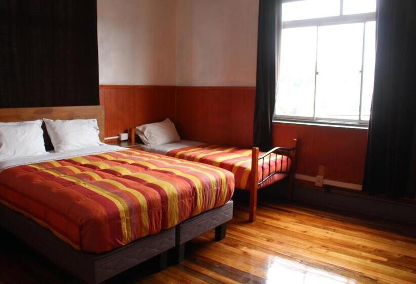 پانسیون Hostal Capricho De Carlitos