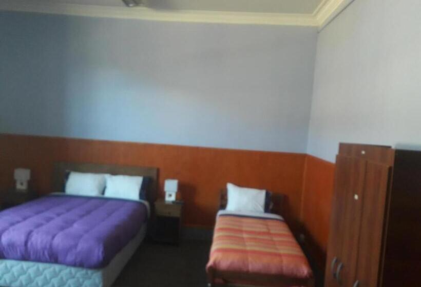 پانسیون Hostal Capricho De Carlitos