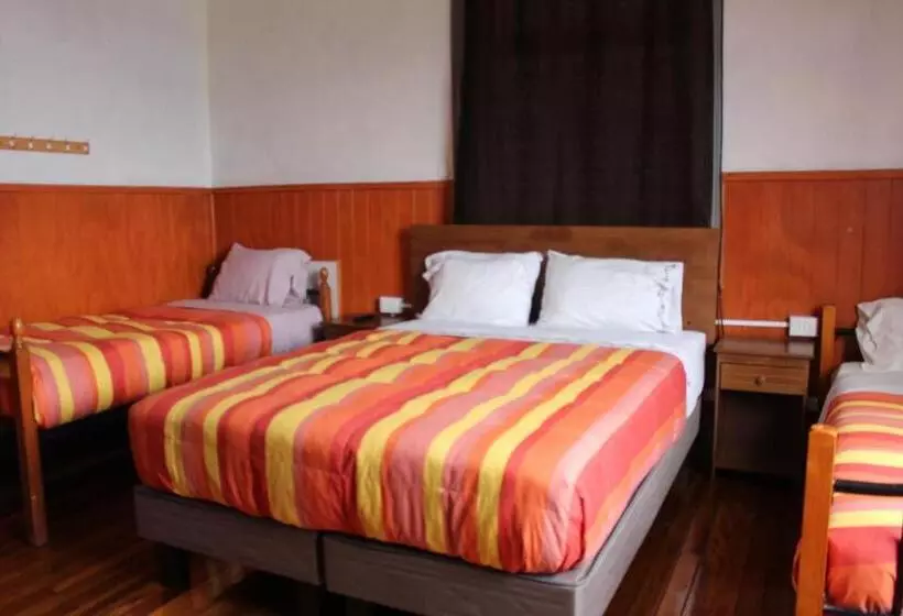 ペンション Hostal Capricho De Carlitos