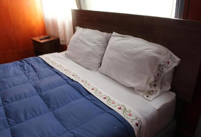 پانسیون Hostal Capricho De Carlitos