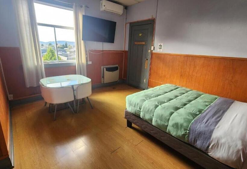 پانسیون Hostal Capricho De Carlitos