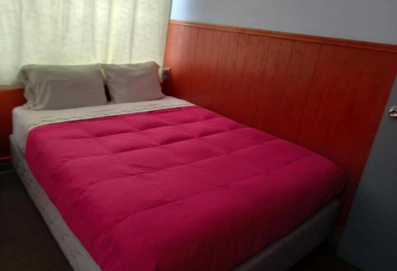 پانسیون Hostal Capricho De Carlitos