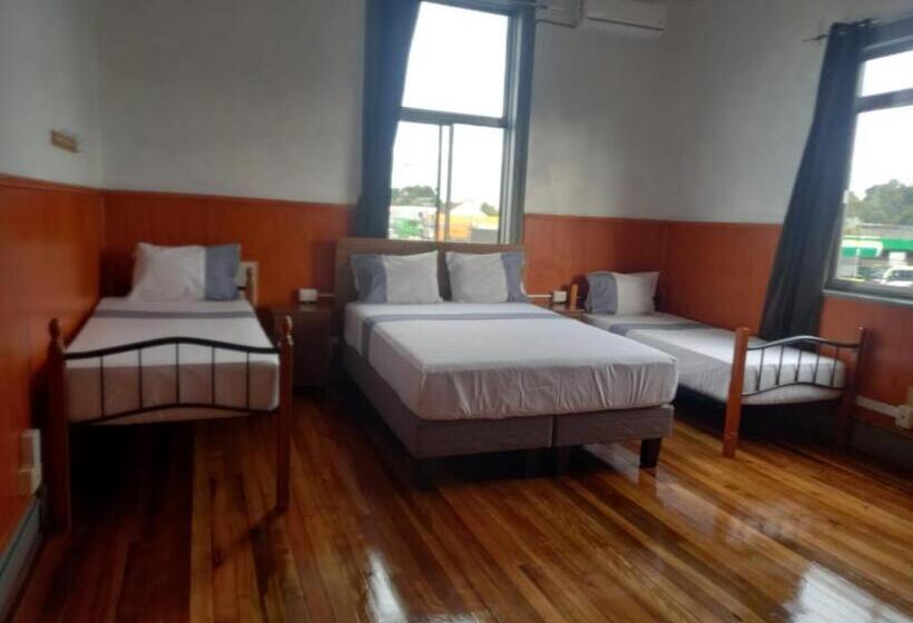 پانسیون Hostal Capricho De Carlitos