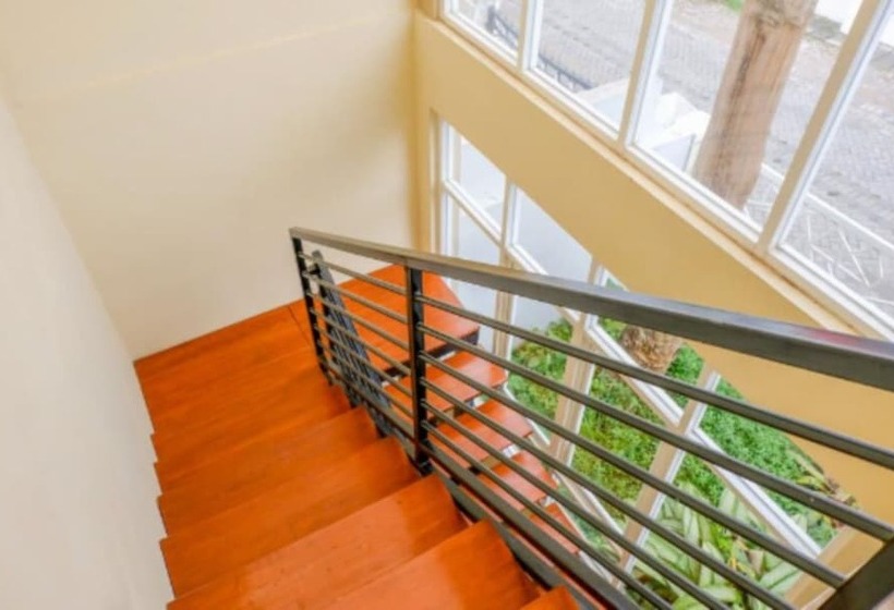 酒店 Omah Anin Boarding House