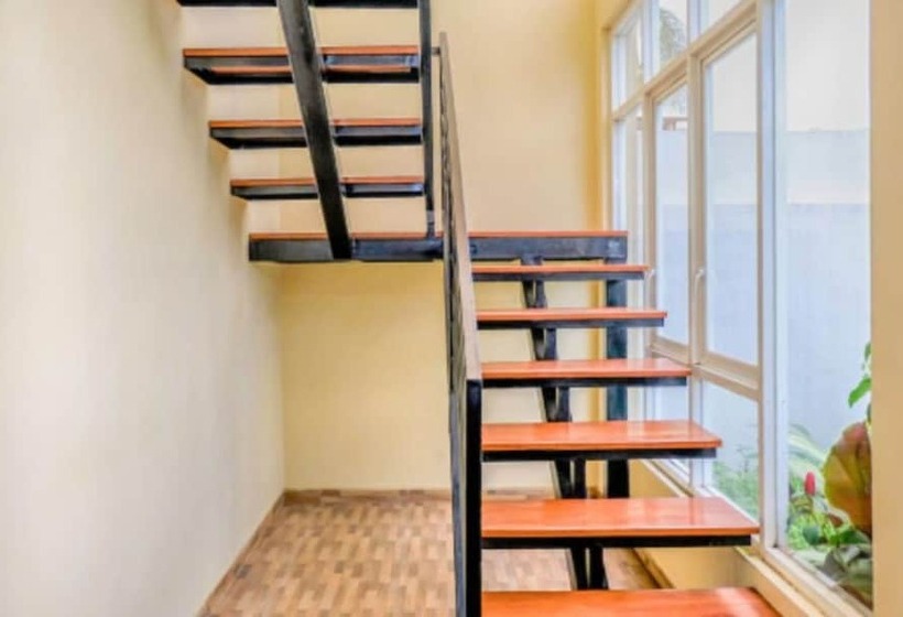 酒店 Omah Anin Boarding House