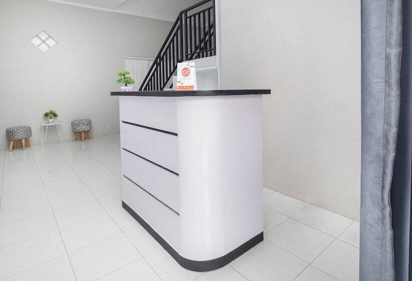 فندق Oyo 2727 Nareswari Residence