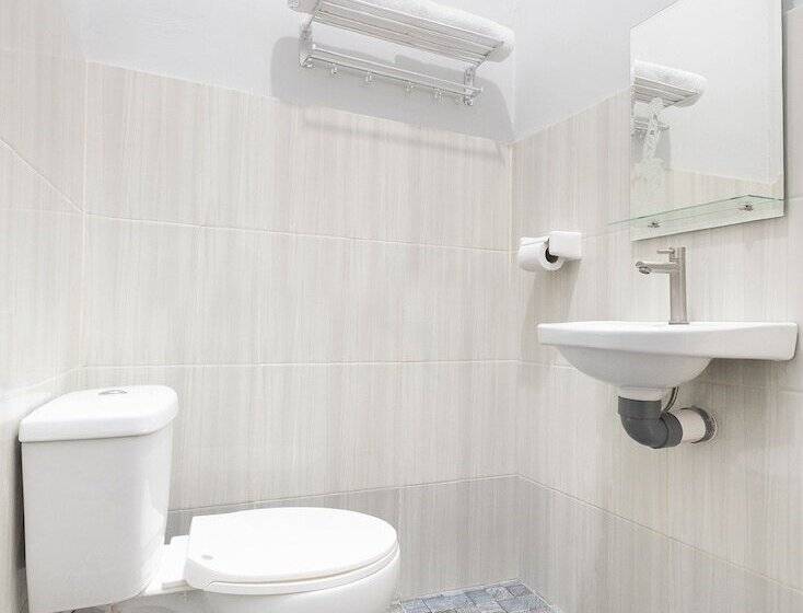 فندق Oyo 2727 Nareswari Residence