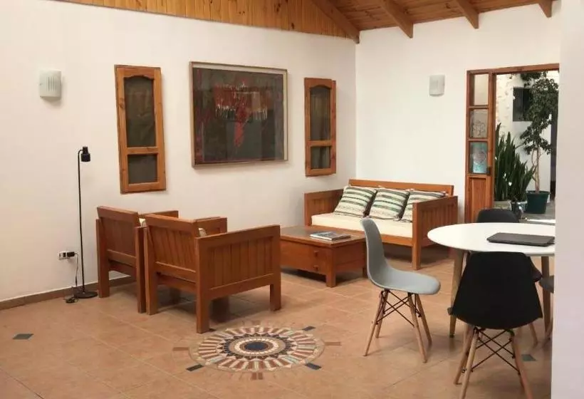 Majatalo Hostal Casa 95