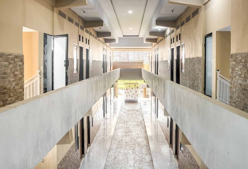 פנסיון Reddoorz @ Jalan Kapten Muslim Medan