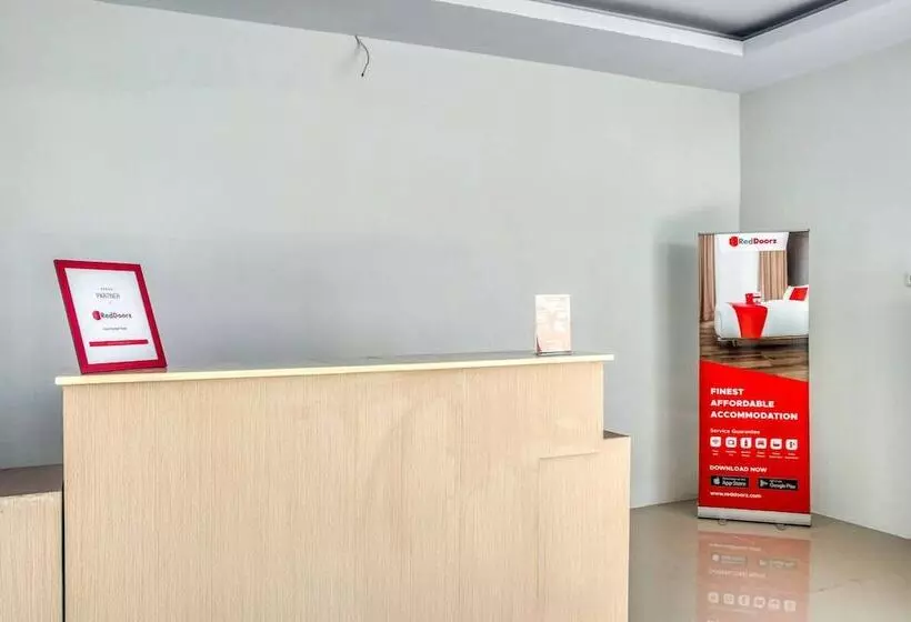 ペンション Reddoorz @ Jalan Kapten Muslim Medan