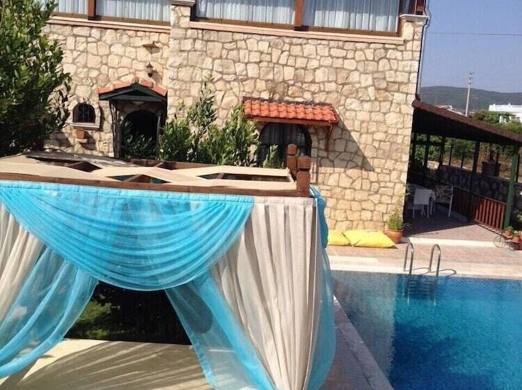 پانسیون Tas Konak