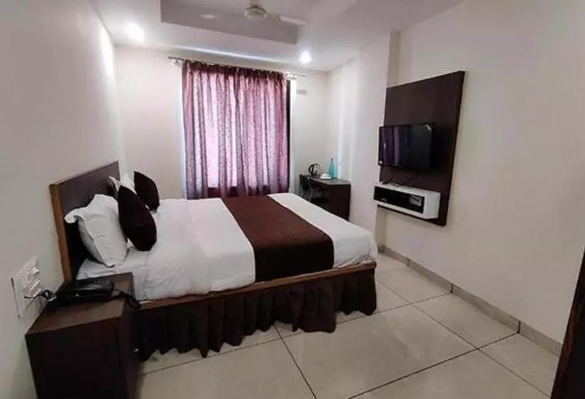 Hotel Golden Rays