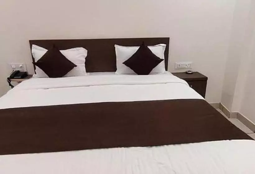 Hotel Golden Rays
