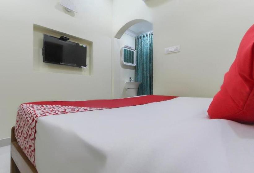 Отель Oyo 67243 Aranmagan Residency