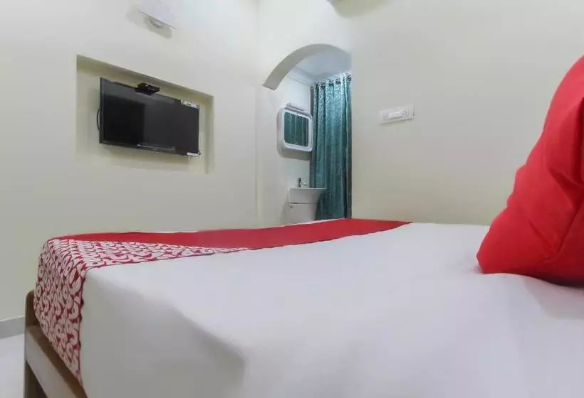 Hotelli Oyo 67243 Aranmagan Residency