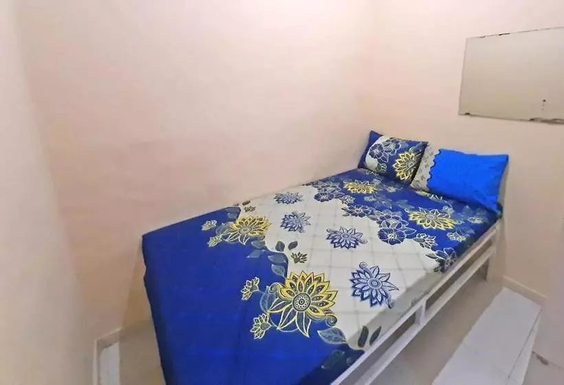 Hotelli Spot On 2683 Cempedak Residence