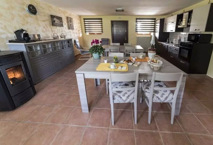 Aamiaismajoitus (B&B) El Canfin