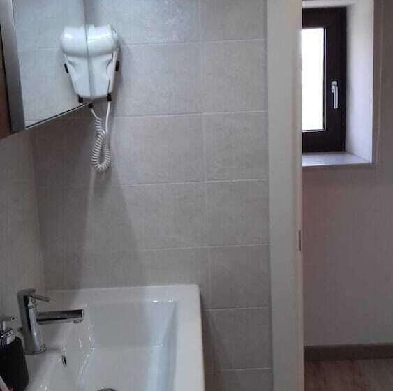 ベッドアンドブレックファースト El Canfin