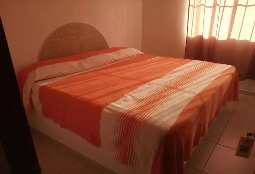 ホテル Condo  Los Girasoles