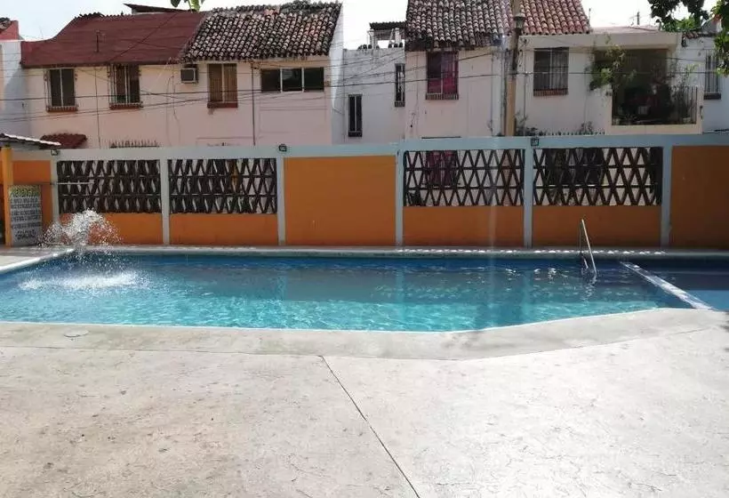 ホテル Condo  Los Girasoles