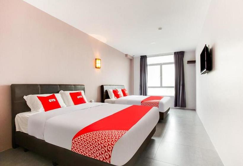 ホテル Oyo 89631 988